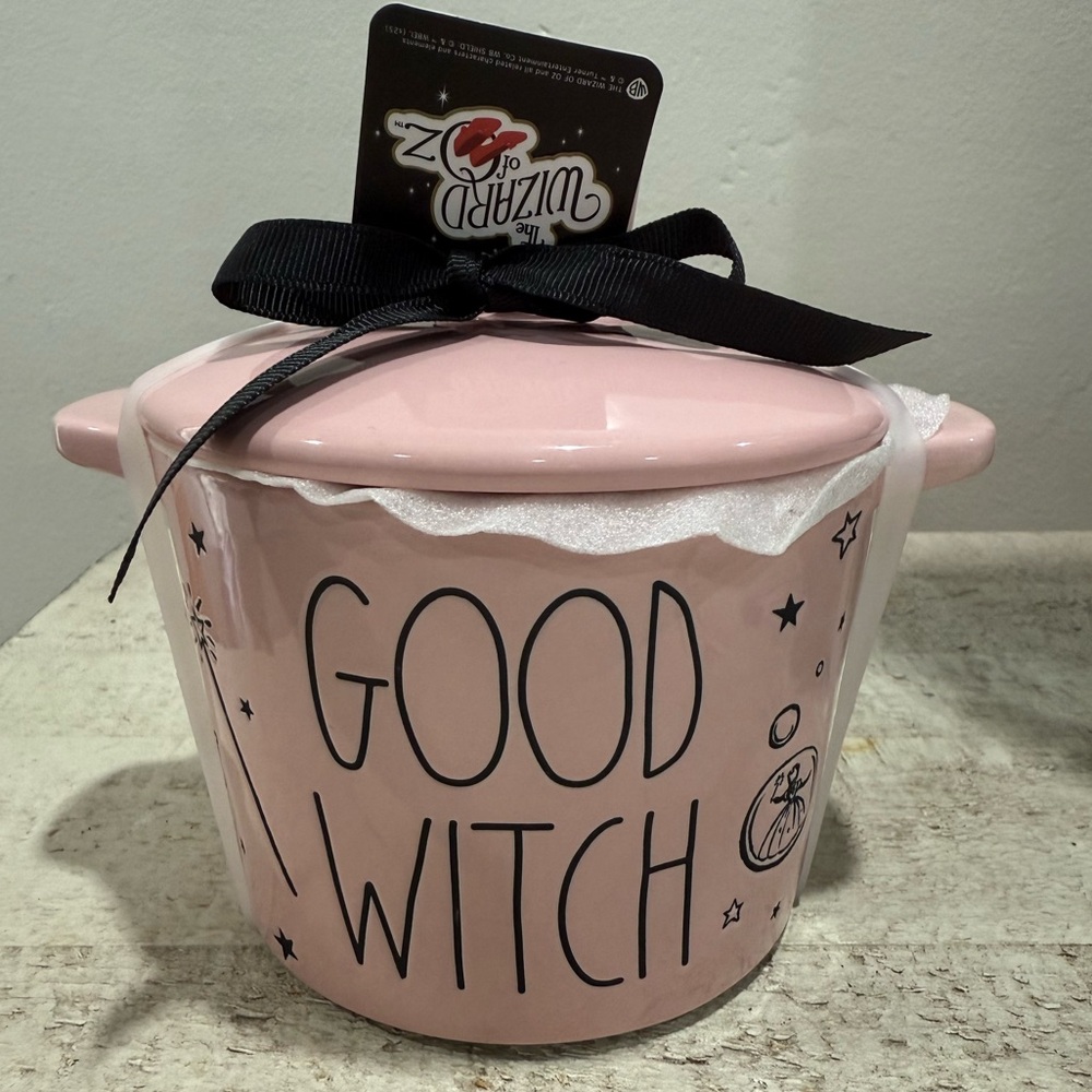 Wizard of Oz Good Witch Baking Dish with Crown Lid / Wicked